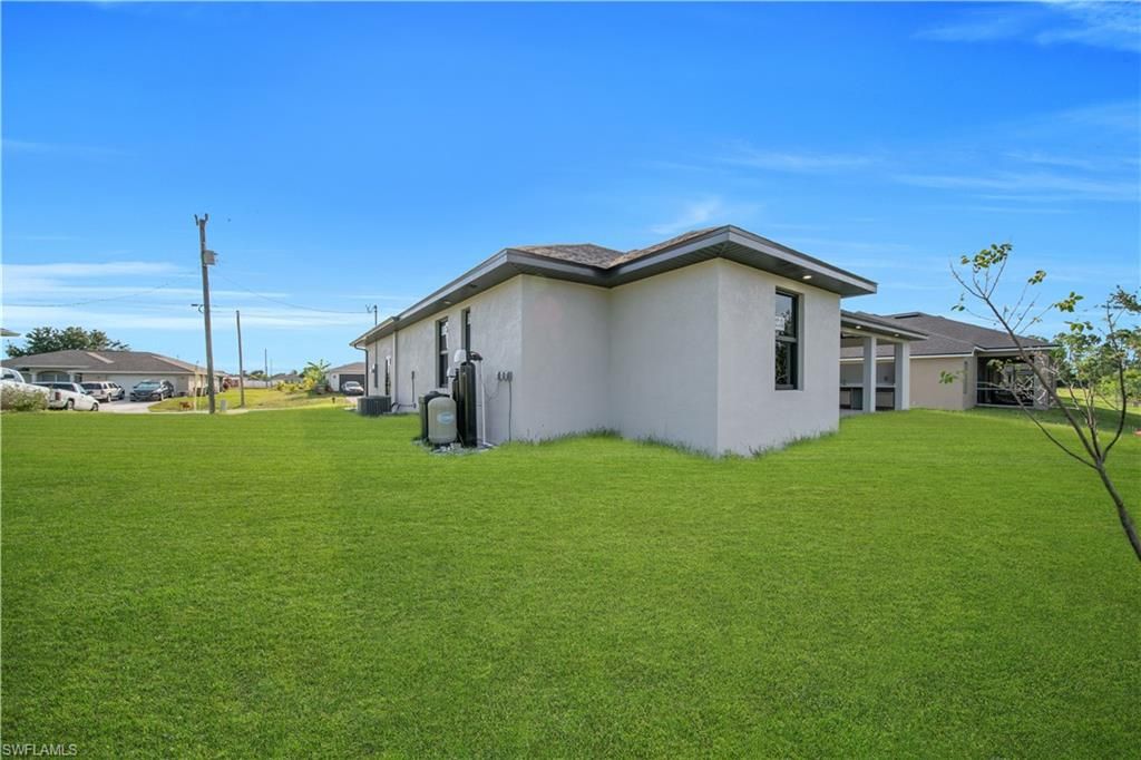 Image 37 of property listing at 3215 NW 5th AVE, Cape Coral, FL 33993