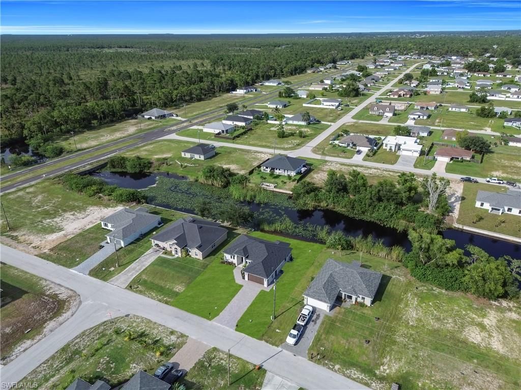 Image 39 of property listing at 3215 NW 5th AVE, Cape Coral, FL 33993