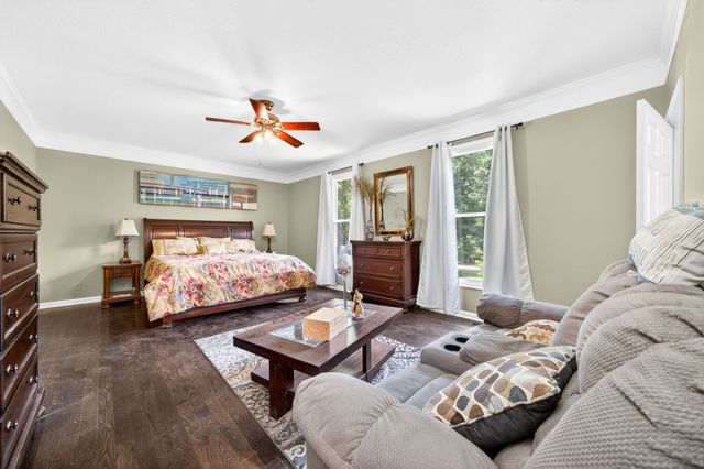 307 Laurel Cir, Crossville, TN 38555