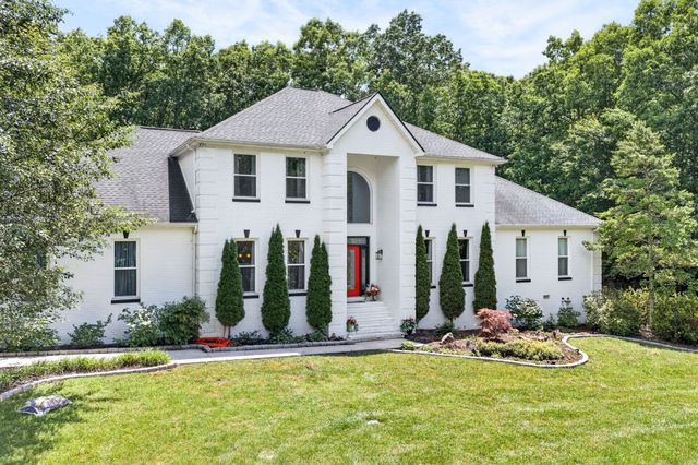 307 Laurel Cir, Crossville, TN 38555