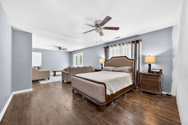 307 Laurel Cir, Crossville, TN 38555