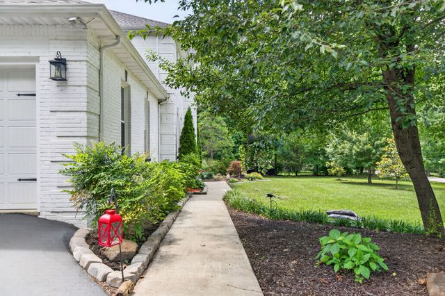 307 Laurel Cir, Crossville, TN 38555