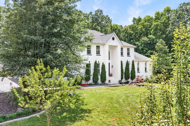307 Laurel Cir, Crossville, TN 38555