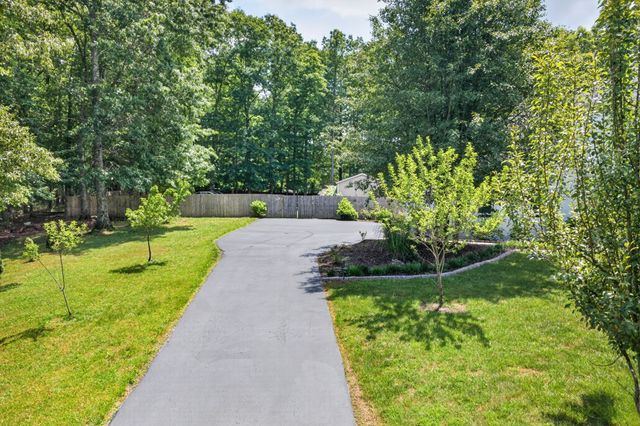 307 Laurel Cir, Crossville, TN 38555