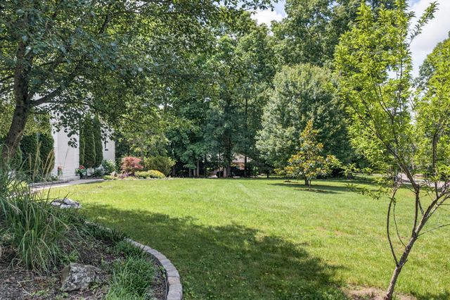307 Laurel Cir, Crossville, TN 38555