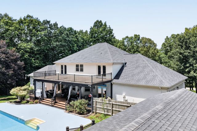 307 Laurel Cir, Crossville, TN 38555