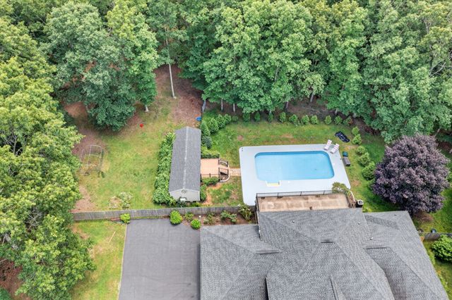 307 Laurel Cir, Crossville, TN 38555