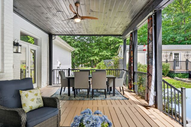 307 Laurel Cir, Crossville, TN 38555