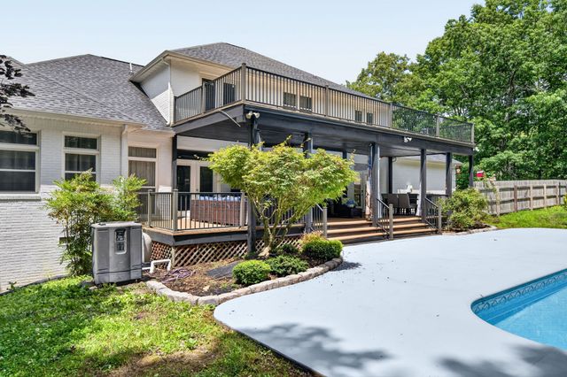 307 Laurel Cir, Crossville, TN 38555
