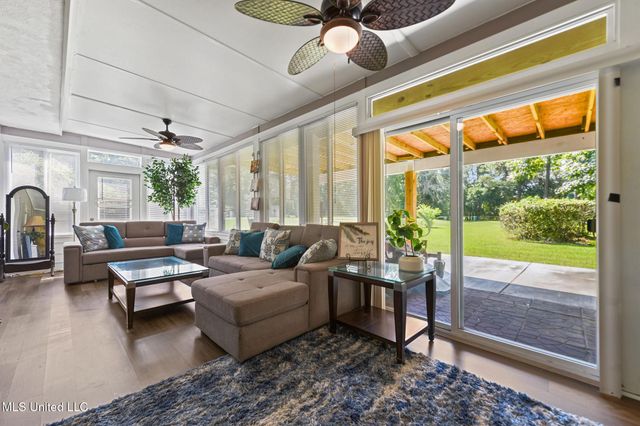 74617 N Diamondhead Drive, Diamondhead, MS 39525