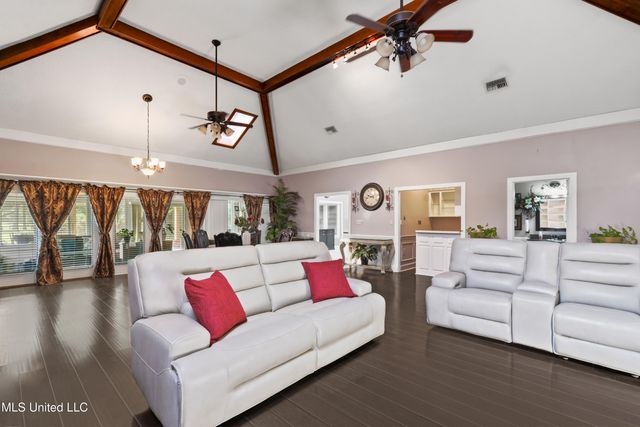 74617 N Diamondhead Drive, Diamondhead, MS 39525