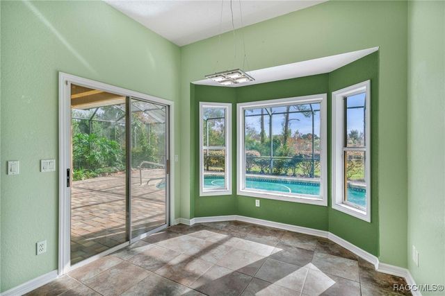 7802 W Golf Club Street, Crystal River, FL 34429