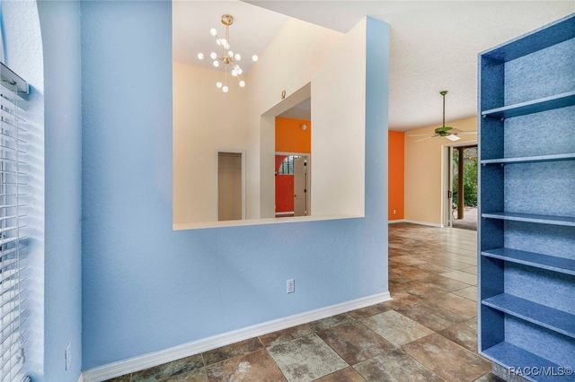 7802 W Golf Club Street, Crystal River, FL 34429