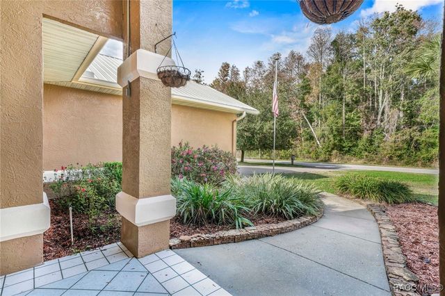 7802 W Golf Club Street, Crystal River, FL 34429