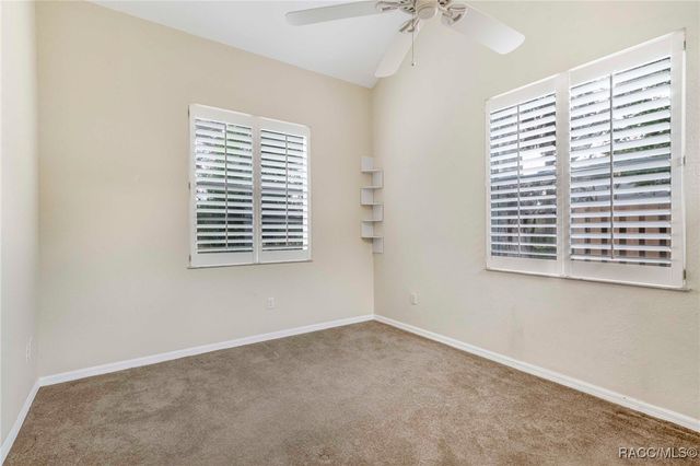 7802 W Golf Club Street, Crystal River, FL 34429