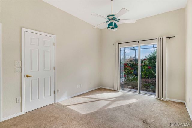7802 W Golf Club Street, Crystal River, FL 34429