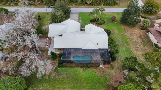 7802 W Golf Club Street, Crystal River, FL 34429