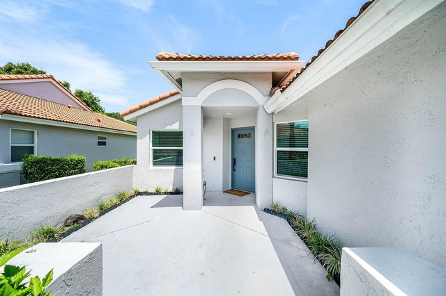 15116 W Tranquility Lake Drive, Delray Beach, FL 33446