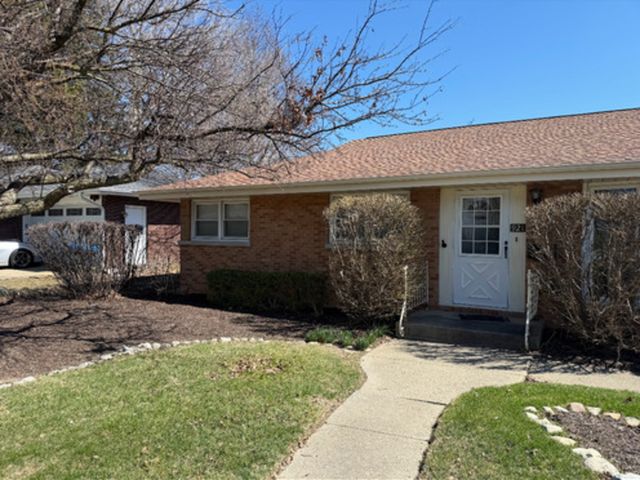 921 Northfield Drive, Aurora, IL 60505
