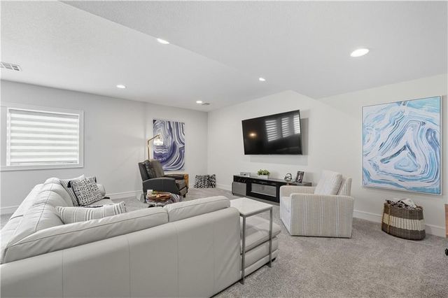 13405 W 177th Street, Overland Park, KS 66013