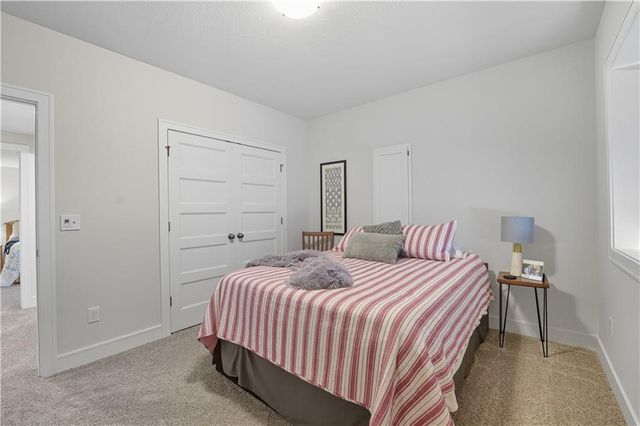 13405 W 177th Street, Overland Park, KS 66013