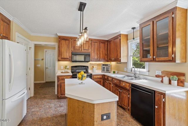 2700 Mary Marvin Trail, Fuquay Varina, NC 27526