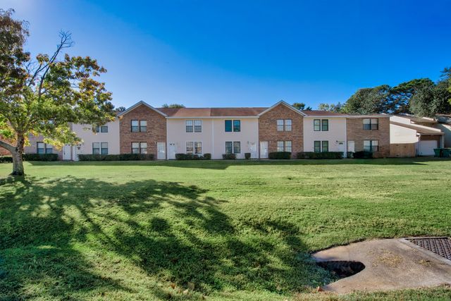 106 4th Avenue, Shalimar, FL 32579