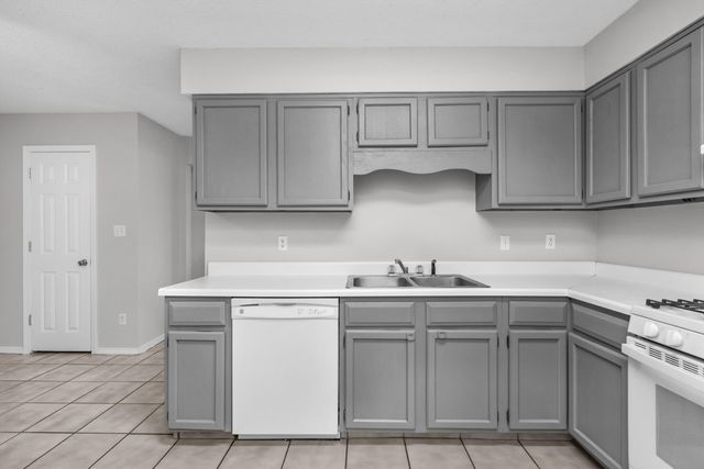 106 4th Avenue, Shalimar, FL 32579