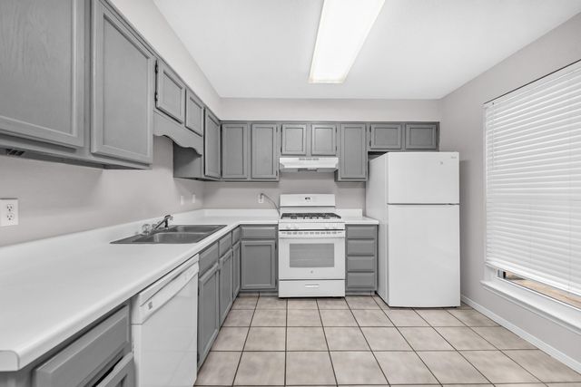 106 4th Avenue, Shalimar, FL 32579