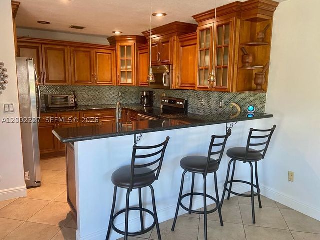 4046 Eastridge Dr, Deerfield Beach, FL 33064