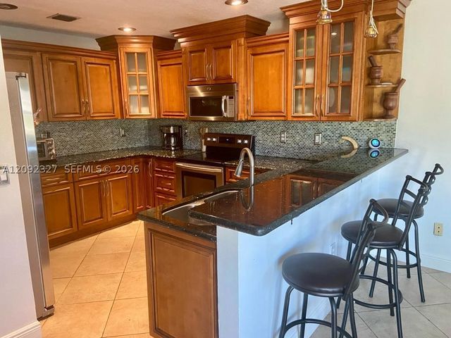 4046 Eastridge Dr, Deerfield Beach, FL 33064