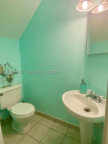 4046 Eastridge Dr, Deerfield Beach, FL 33064