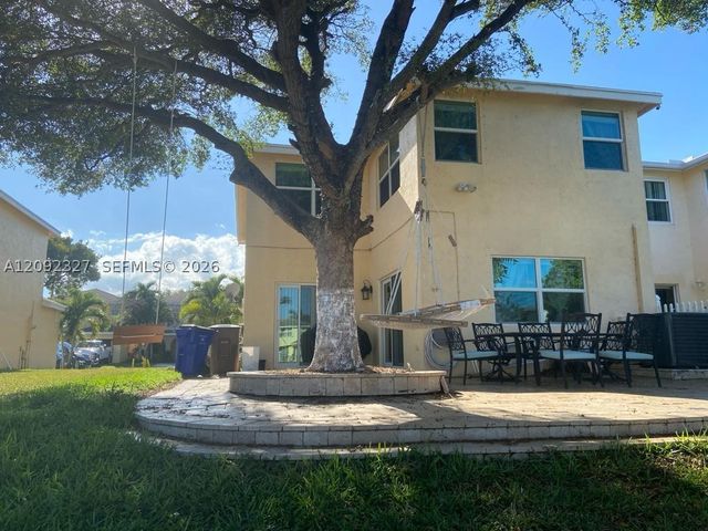 4046 Eastridge Dr, Deerfield Beach, FL 33064