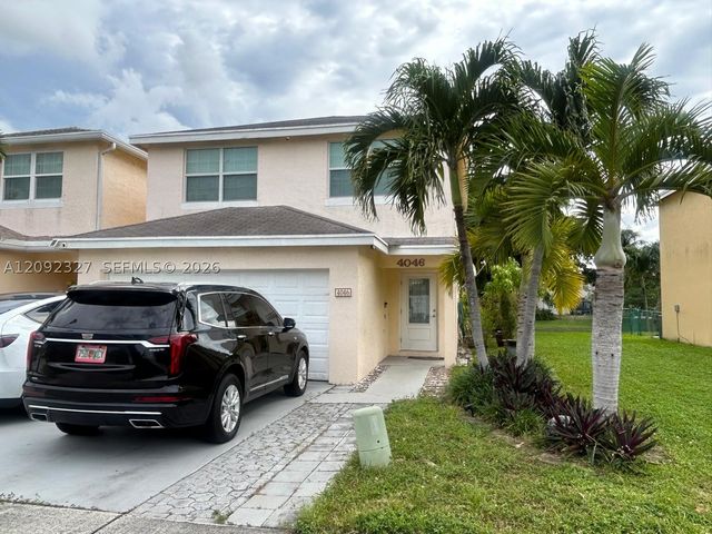 4046 Eastridge Dr, Deerfield Beach, FL 33064