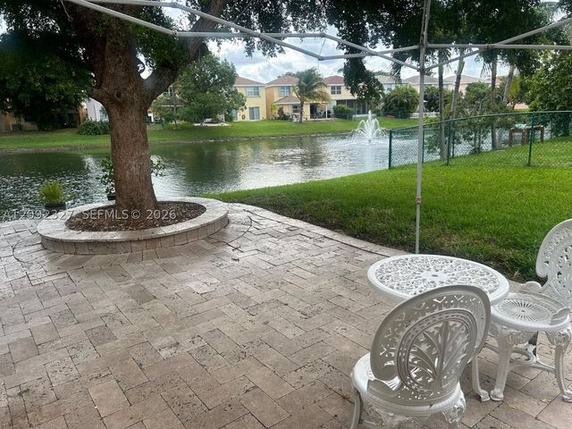 4046 Eastridge Dr, Deerfield Beach, FL 33064