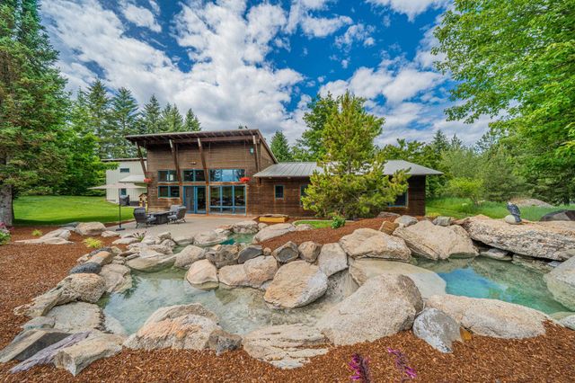 1616 E Whispering Springs Ln, Colbert, WA 99005