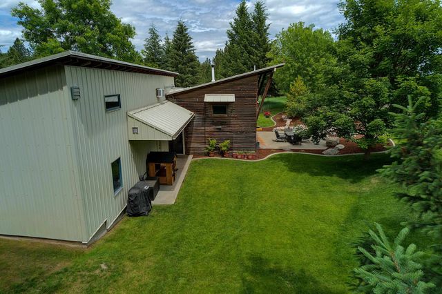 1616 E Whispering Springs Ln, Colbert, WA 99005