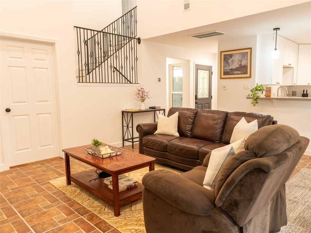 10254 Valleywood Drive, Houston, TX 77041