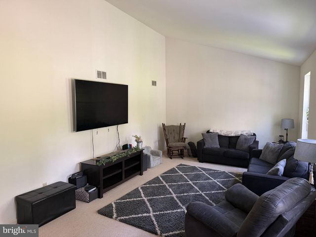 1220 OLD 522, Selinsgrove, PA 17870