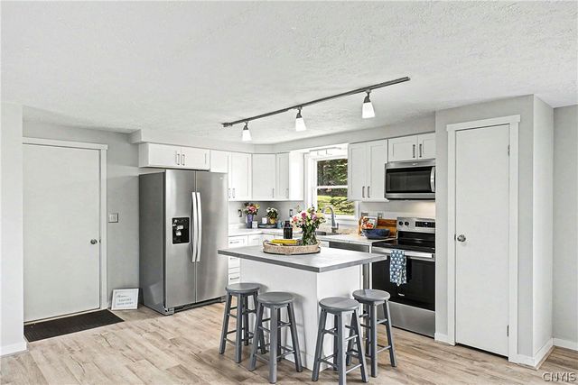 3846 State Street Road, Skaneateles, NY 13152