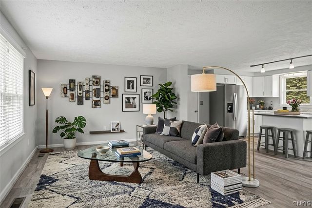 3846 State Street Road, Skaneateles, NY 13152