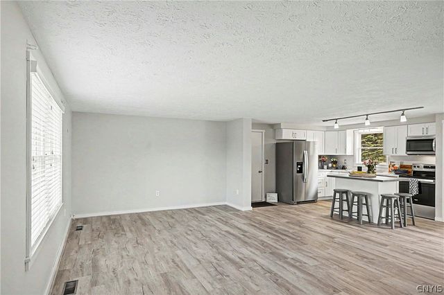 3846 State Street Road, Skaneateles, NY 13152