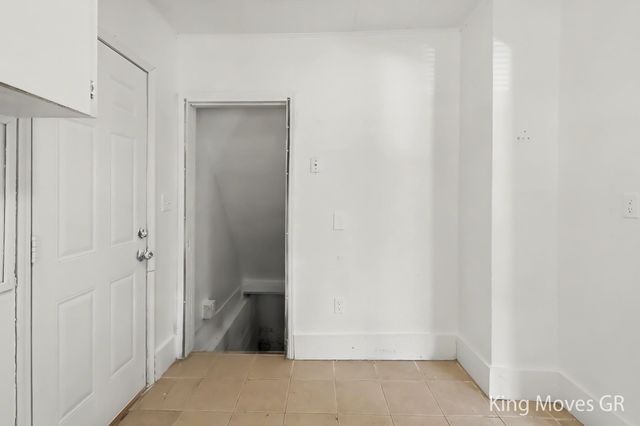 536 Shepard Street, Lansing, MI 48912
