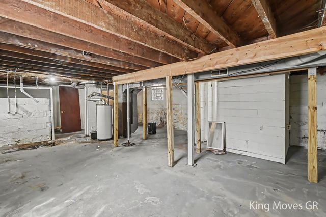 536 Shepard Street, Lansing, MI 48912