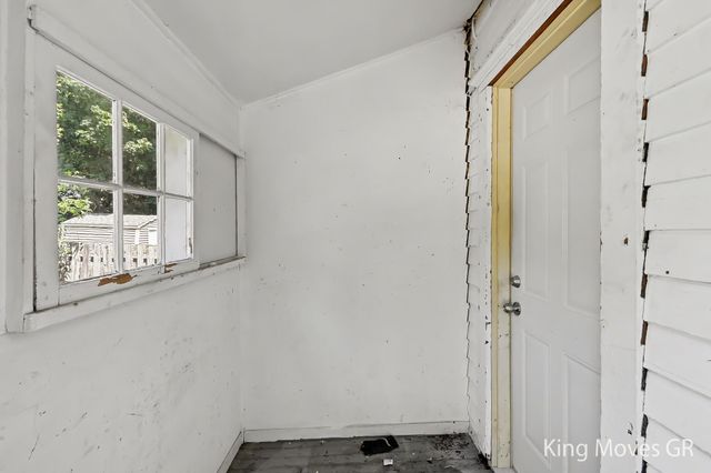 536 Shepard Street, Lansing, MI 48912
