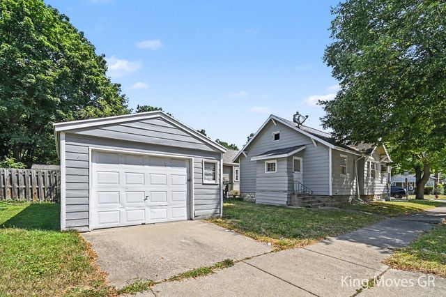 536 Shepard Street, Lansing, MI 48912