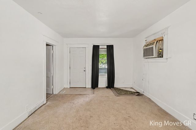 536 Shepard Street, Lansing, MI 48912