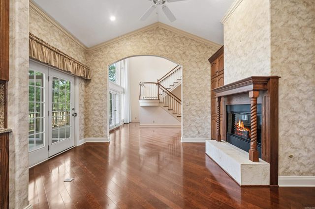 12 Loyola Ln, Hot Springs Village, AR 71909