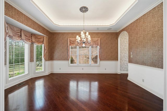 12 Loyola Ln, Hot Springs Village, AR 71909
