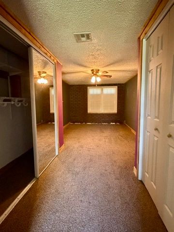 5222 Cedar Drive, Colcord, OK 74338